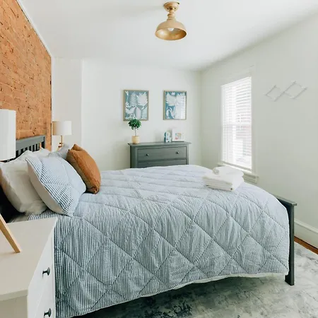 Villa Getaway On Grant Heart Of Downtown With Parking Lancaster Exterior foto