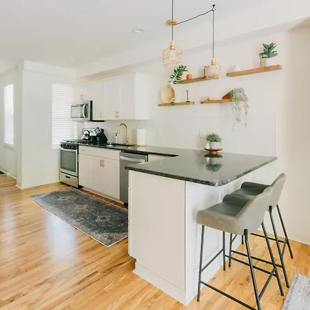 Villa Getaway On Grant Heart Of Downtown With Parking Lancaster Exterior foto