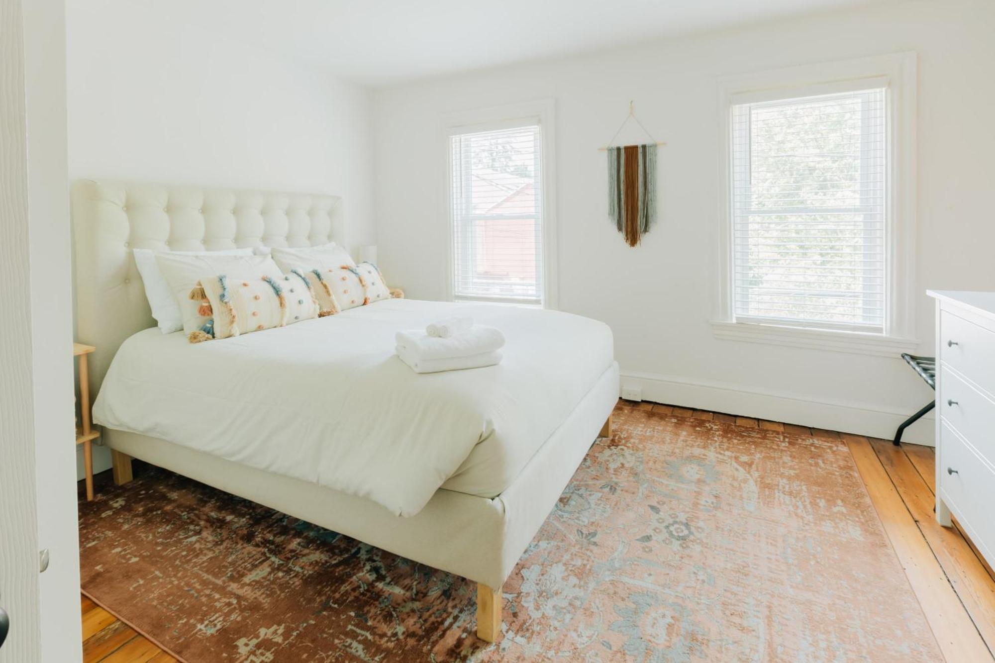 Getaway On Grant Heart Of Downtown With Parking * Lancaster